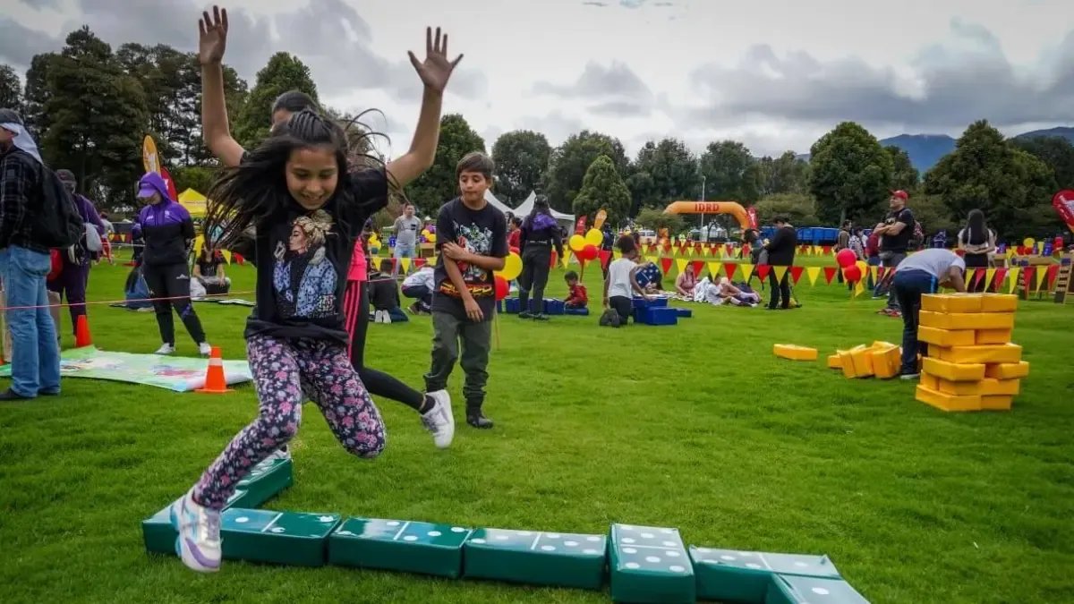 'UNA Ciudad que Juega es una Ciudad Feliz'