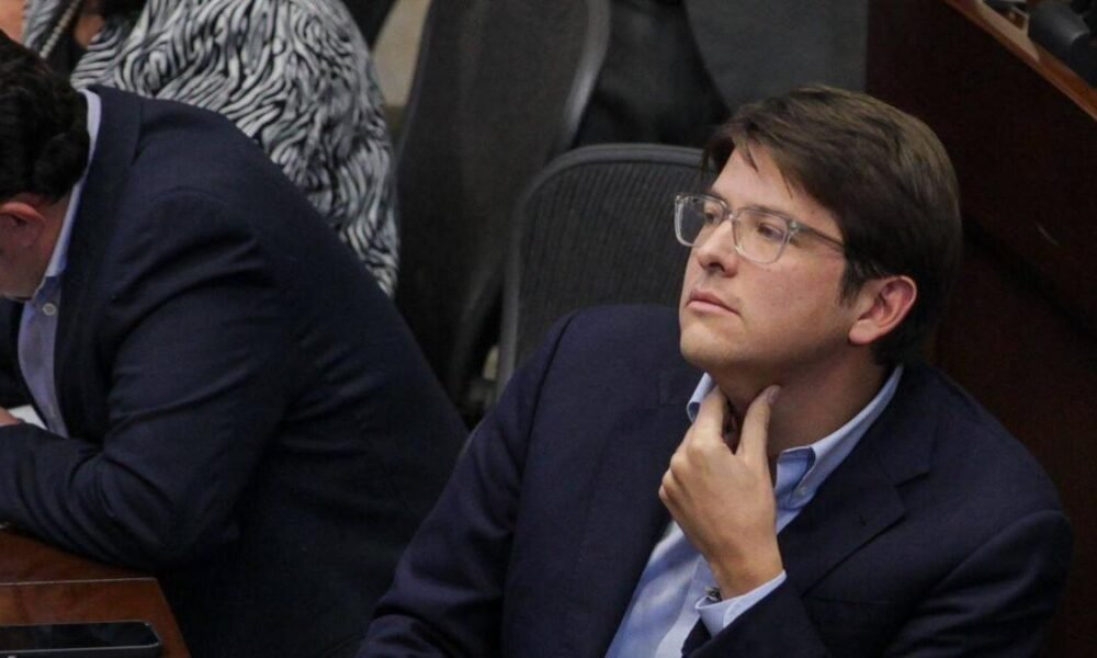 Tras atento contra Miguel Uribe, Carlos Fernando Galán, Exalcaldes y concepto de bogotá se pronuncian