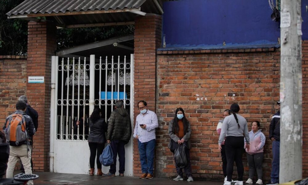 Bogotá no Levanta la alerta Amarilla por Alta Ocupación En Uci y hospitalización