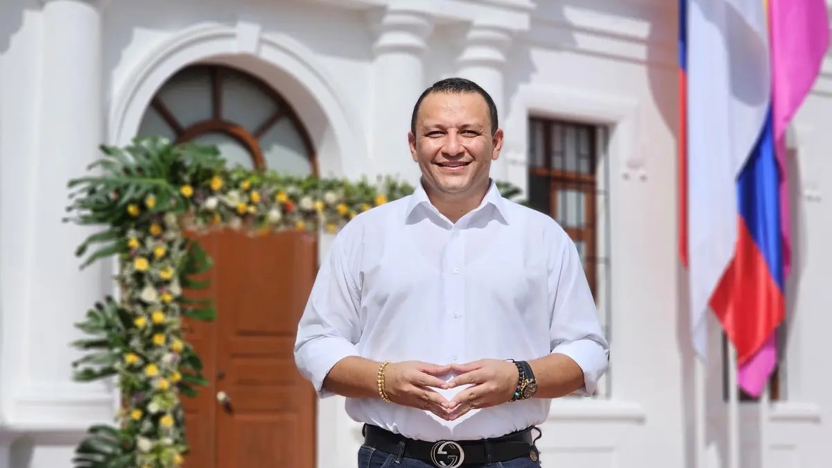 Uno de sus escoltas resultó hisido
