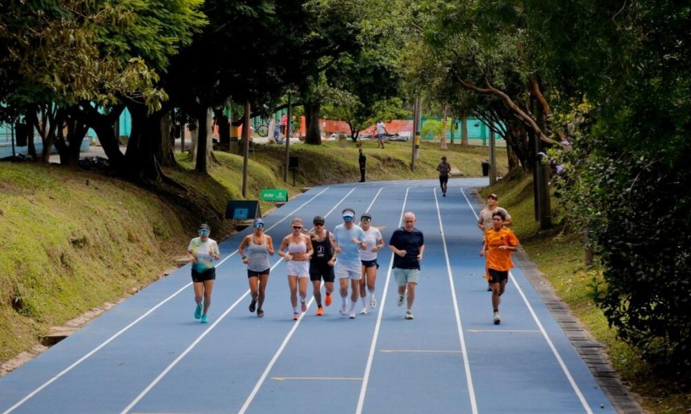 Alcaldía de Medellín Entregó Pista de Trote de la Unidad Deportiva de Belén Adaptada A EstánDares Internacionales