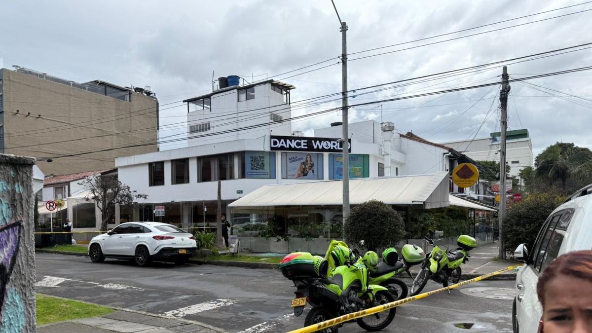 Asesinan A Un hombre en Restauirante de Santra Bàbara Central en Bogotá