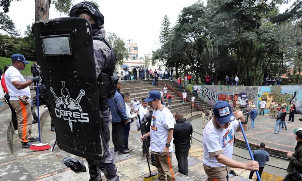 Presos se unen a la Limpieza de parques en varias ciuda del país con programa de resocializació