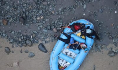 ASI FUE EL DRAMÁTICO Rescate de Dos Turistas, de los 29 que naufraron en el río güojar