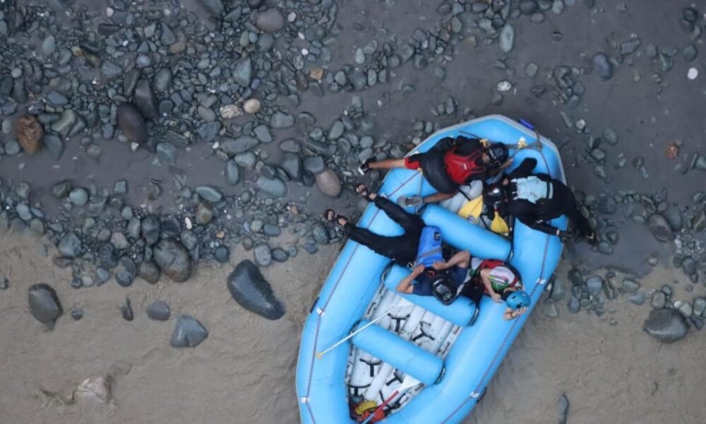 Dos Muertos, un desaparecido y 26 Personas Rescatadas, Es el Balance del Naufragio en El Cañón del Güéjar (Meta)