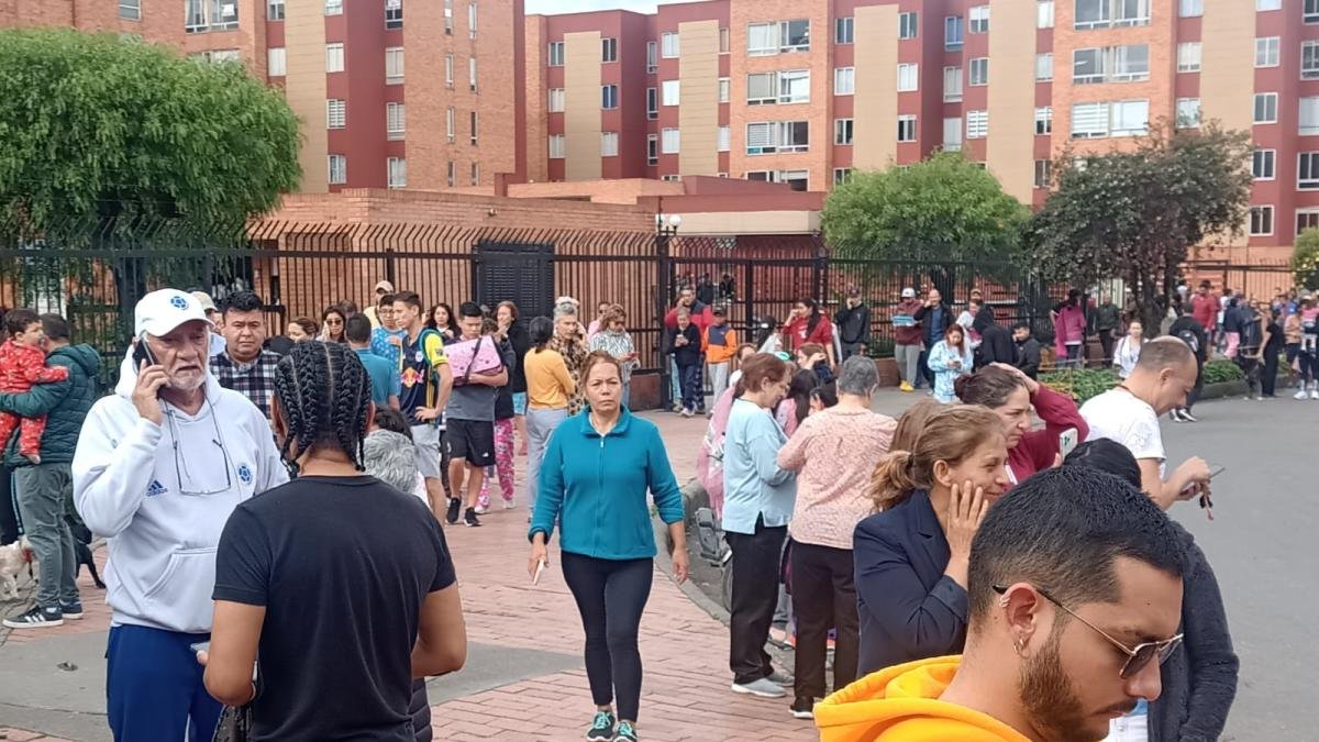 Autoridadas Estudianas LAS Posibles Afectaciones Desprones de Fuerte Temblor Que Sacudió A Bogotá y Cundinamarca