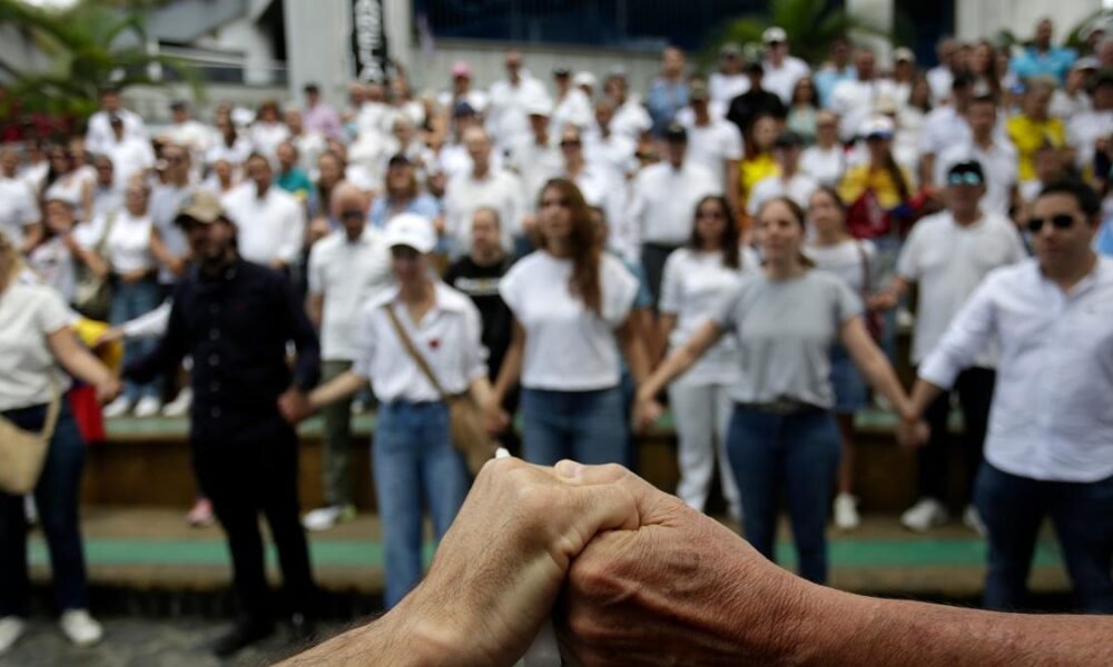 Director de propacífico, en solidaridad con miguel uribe