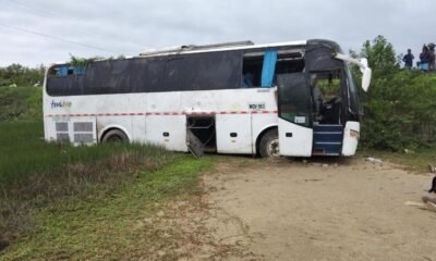 Un Muerto y 20 Heridos Deja Accidente de Bus Con Trabajadores de Hotel Decamerón en Vía Hacia Barú