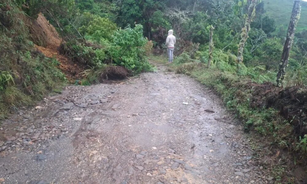 declaran urgencia manifiesta por afectación en las vías departamentos