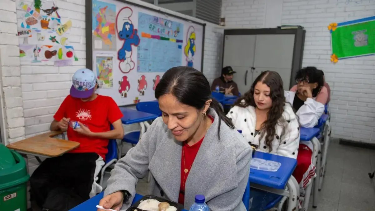 Bogotá es la Primera Ciudad del País en Garantizar Comida Caliente Diaria