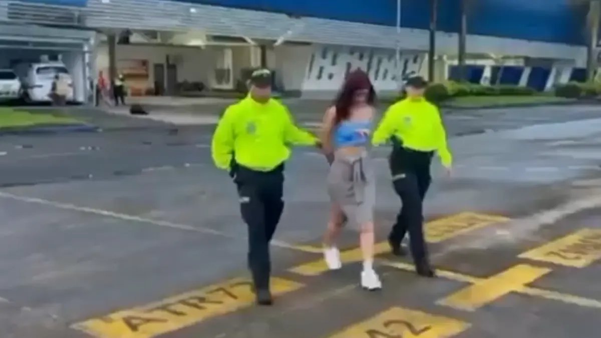 Alias ​​Gabriela Se Rió Durante Audiencia de Solicitud de Medida de Aseguramiento por El Atentado Contra Miguel Uribe