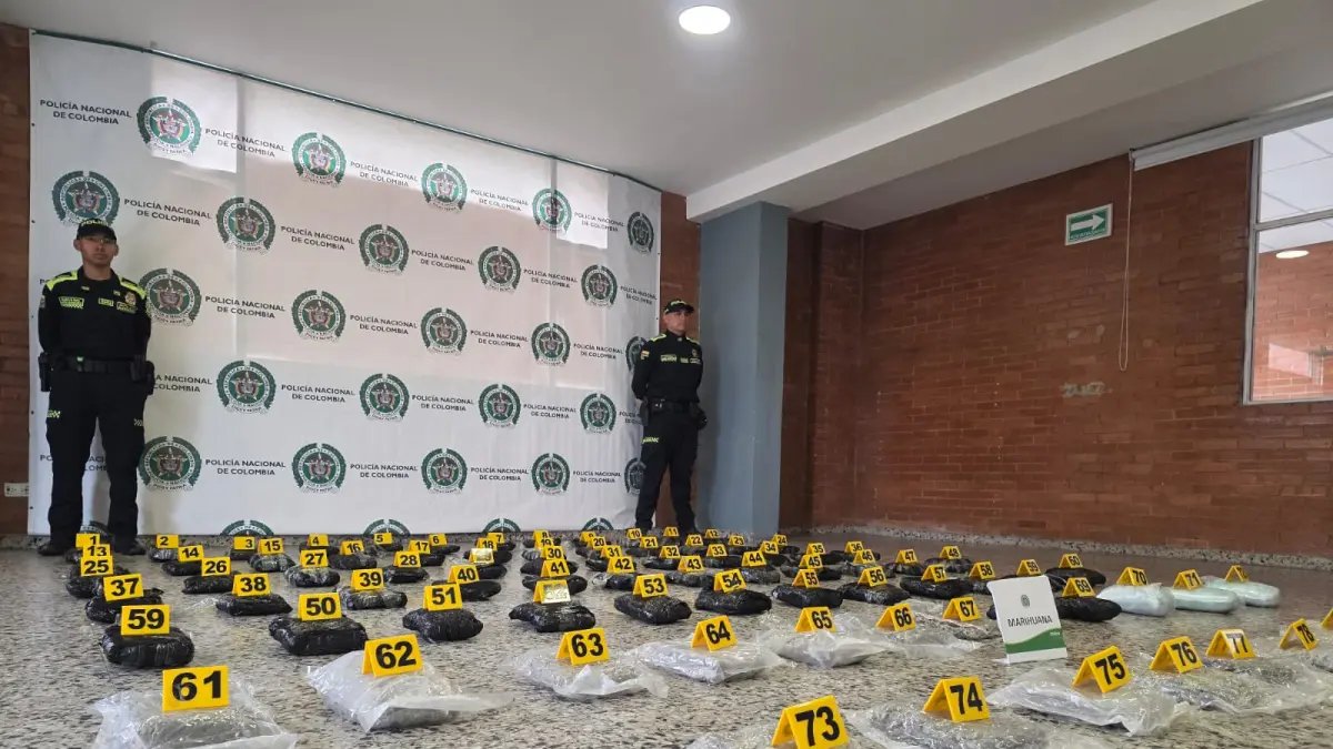 Incautan 43 Kilos Oculos en una Encomienda Con Destino A