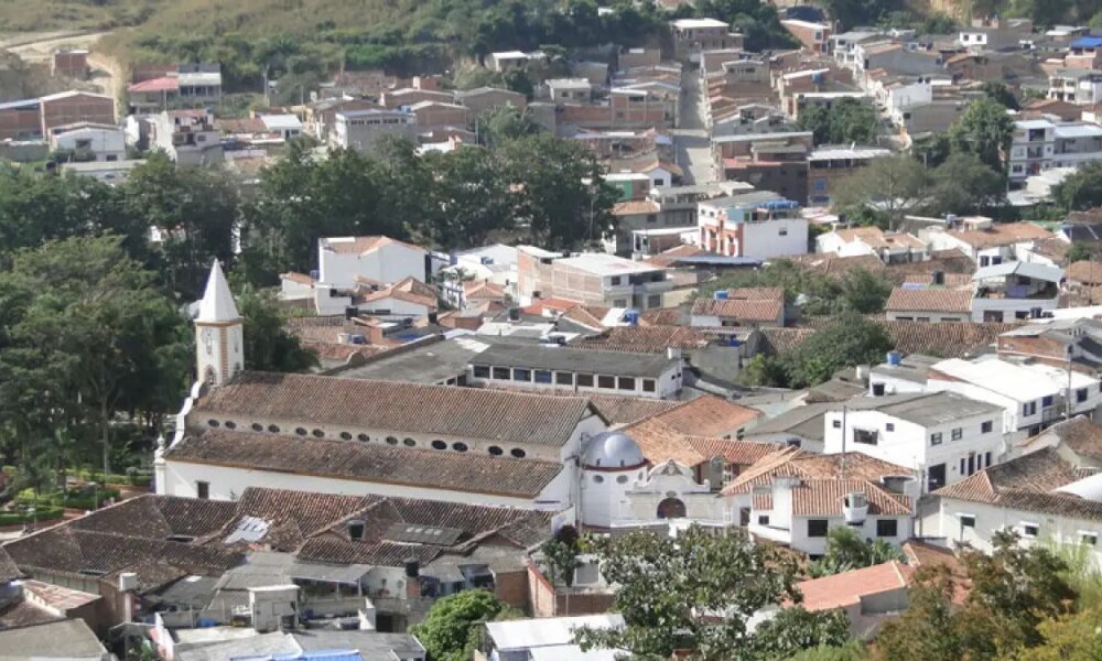 Alcalde de Río de Oro (César) Denuncia que Ya Había Alertado de Sobrevuelos de Drones Antes de Fatal Hostigamiento