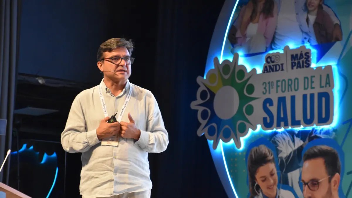 Secretario de Salud de Bogotá Propone Modelo PROPIO PARA FRENTAR CRISIS DE SALUD