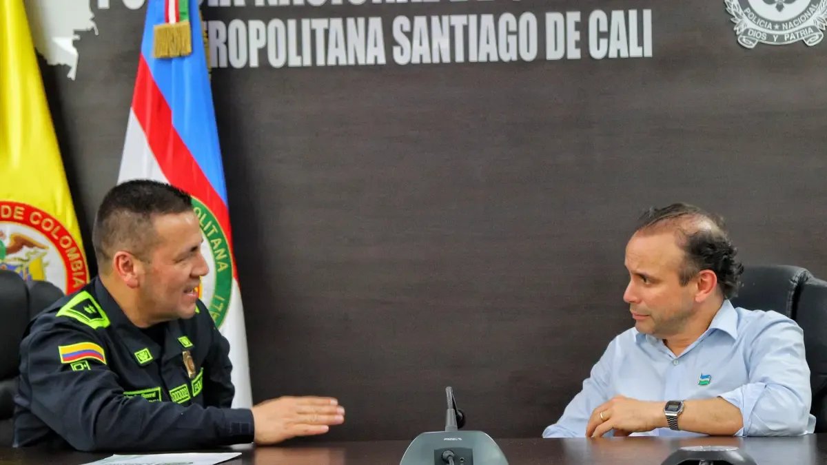 'ESTA ES LA LLEGADA DEL BLOQUE DE BUSQUEDA, TRAS LOS ATENTADOS'