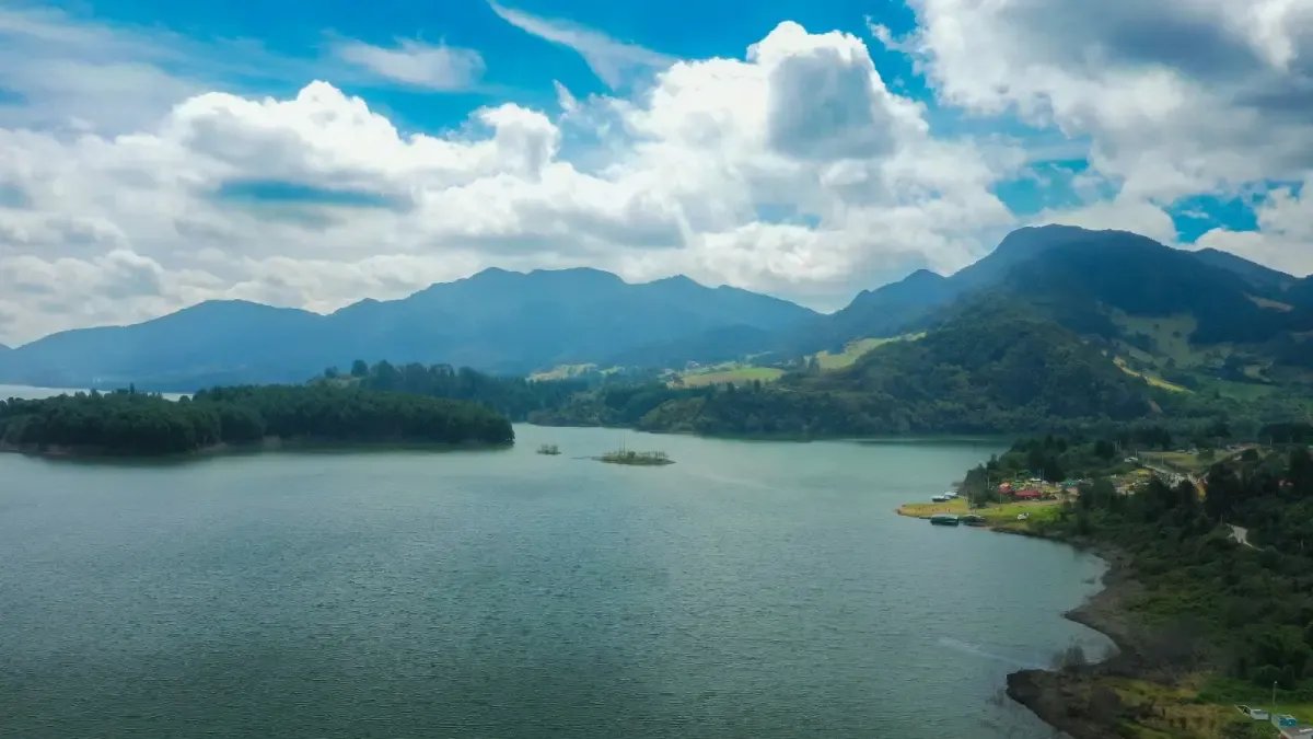 "El Neusa no Puede Abastecer A Bogotá ni A Sabana Occidenté": El auto responde una propuesta
