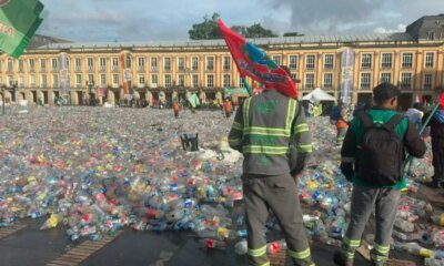 Así Amaneció la Plaza de Bolívar de Bogotá por cuenta de una protesta de recicladores