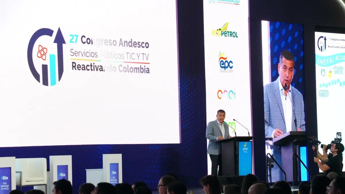 'El Pueblo SPERA SOLUCTIONES, SIN TINTES IDEOLÓGICOS', PIDE ALCALDE DE CARTAGENA EN APERTURA DE CONgreso