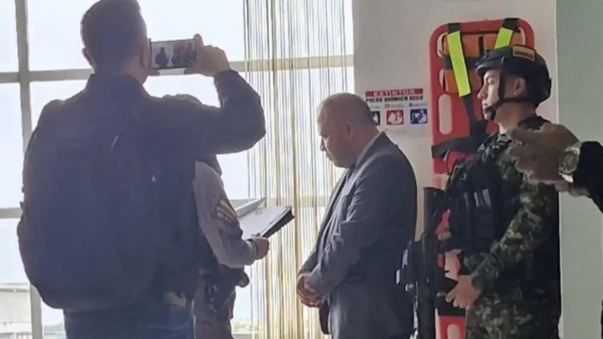 En pleno PARQUE DEL LA CIADAD DE IPIALES FUE CAPUTRADO EL ALCALDE DE PUPIALES, NARIARO