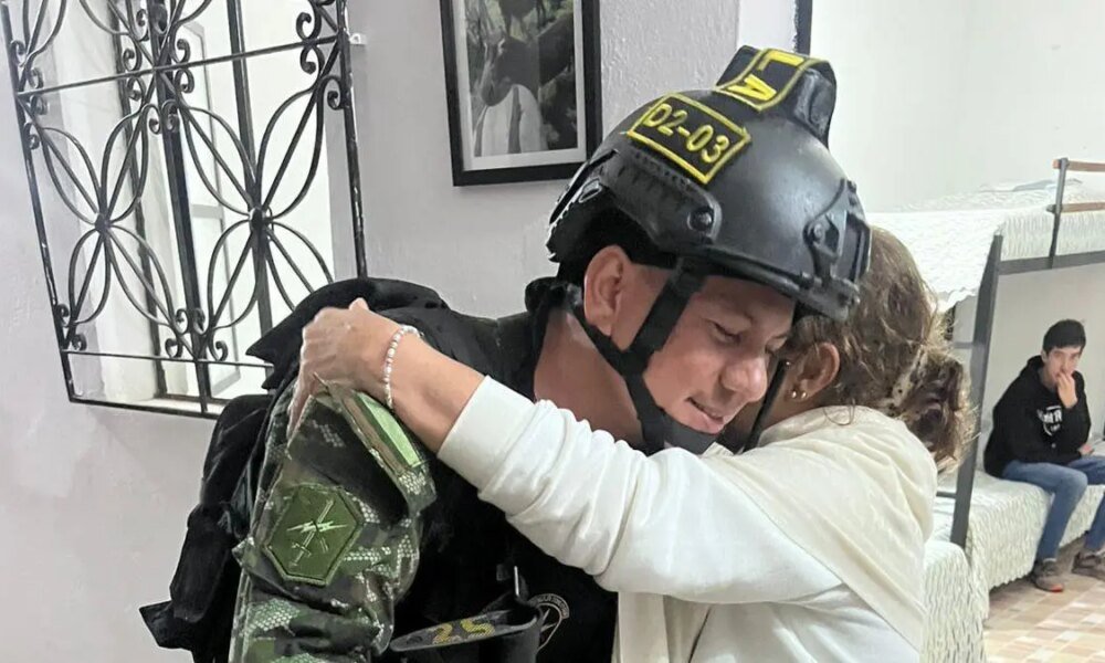 Rescatan A 17 Personas Que Había Plagiado en Finca Para Robarla