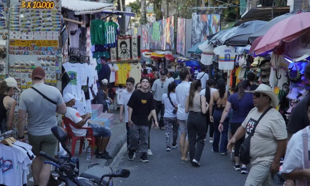 El Plan de la Alcaldía de Medellín para que no se Vendan Productos Sobre Pablo Escobar