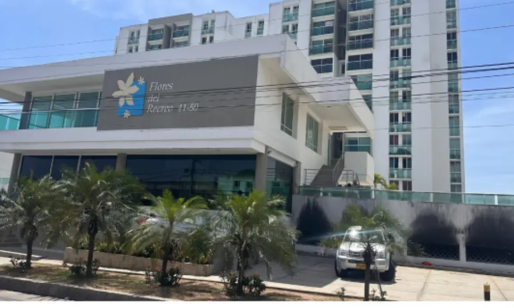 Flores del recreo: La administración de la confirmación que las torres a y b estarán habitantes de hasta por cinco meses tras incendio