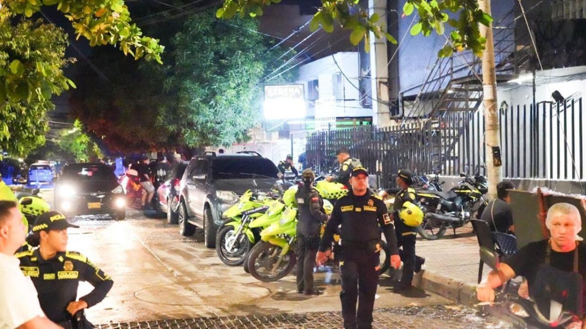 Van Cuatro Crímenes en Los Tres Días del Mes de Julio