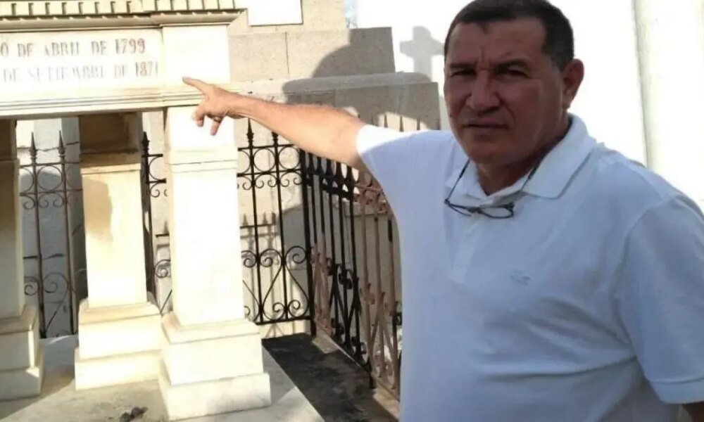 El Cura Rebelde de Santa Marta Fue Imputado Por Tres Delitos, Pero Sigue Ofiando MISAS Y Administrando El Cementerio San Miguel