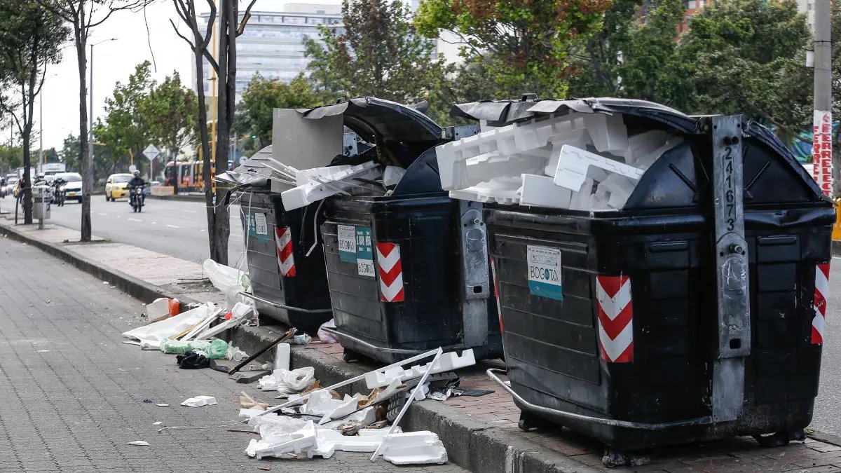 ¿Cuáles son las cifras reales de contenedores de basura en bogotá? La uaesp tiene unos datos y la contraloría otros
