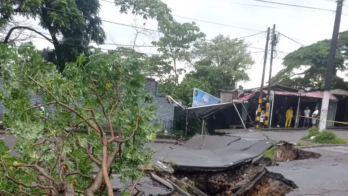 Se Cayó un puente y hina 18 Puntos con emergencia por lluvias; ¿Y la vía un bogotá?