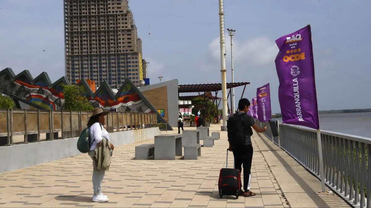 Barranquilla Refuerza Seguridad Con 700 UNIFORMADOS PARA EL FORO DE LA OCDE 2025