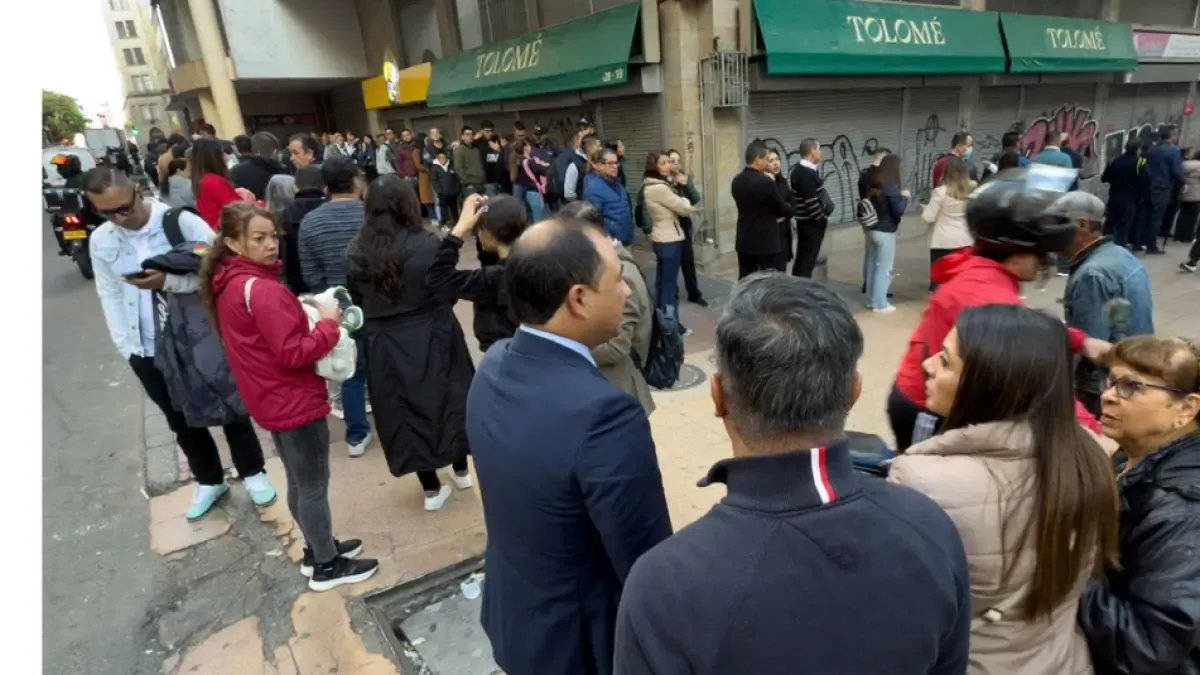 Filas interminables para tramitar pasaporte en bogotá: ¿Qué pasa con el sistema de agendamiento?