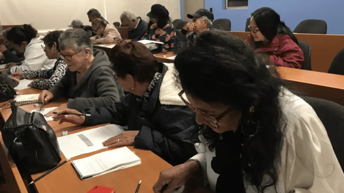 Personas Hasta 45 Años de Edad Pueden Aplicar A UNA Beca Para Estudiar Posgrados en Cundinamarca