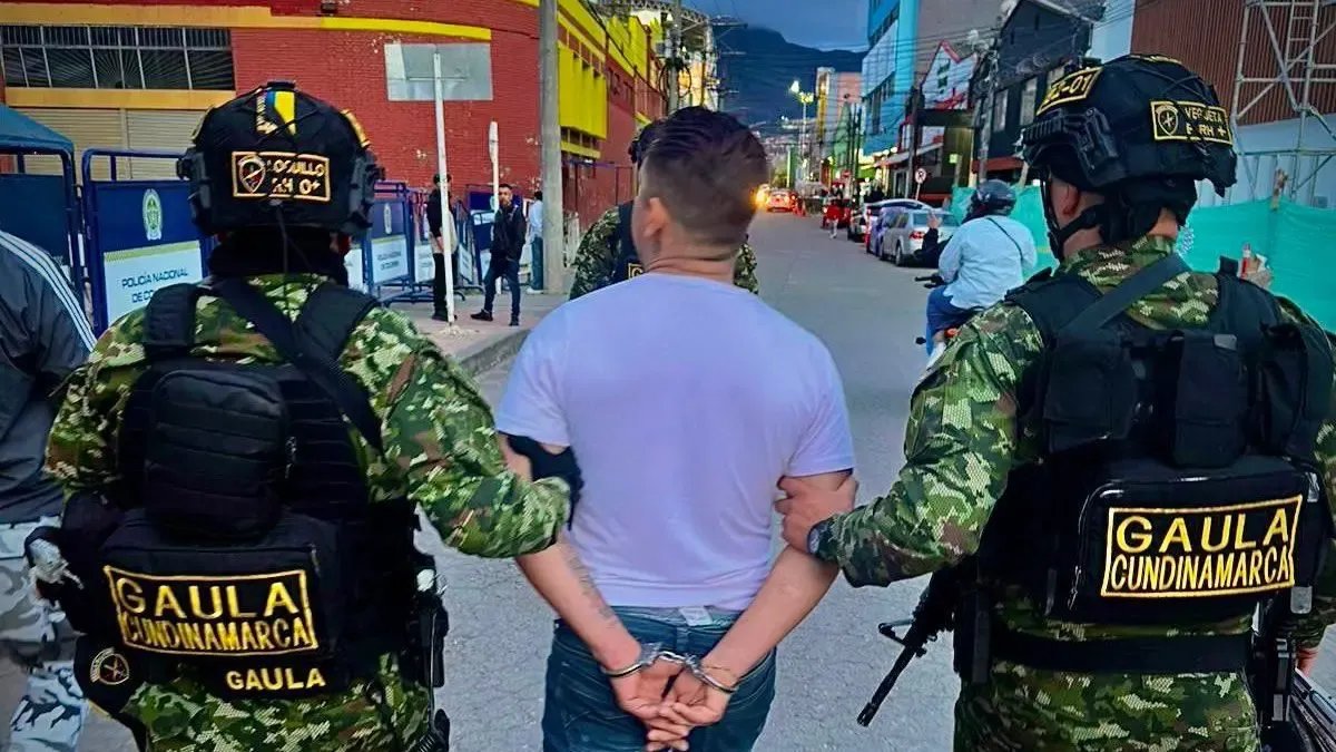 MÁS DE 500 CAPTUAS E Incautacia de Armas Largas, Entre Los Últimos Golpes de Brigada 13 en Bogotá y Cundinamarca