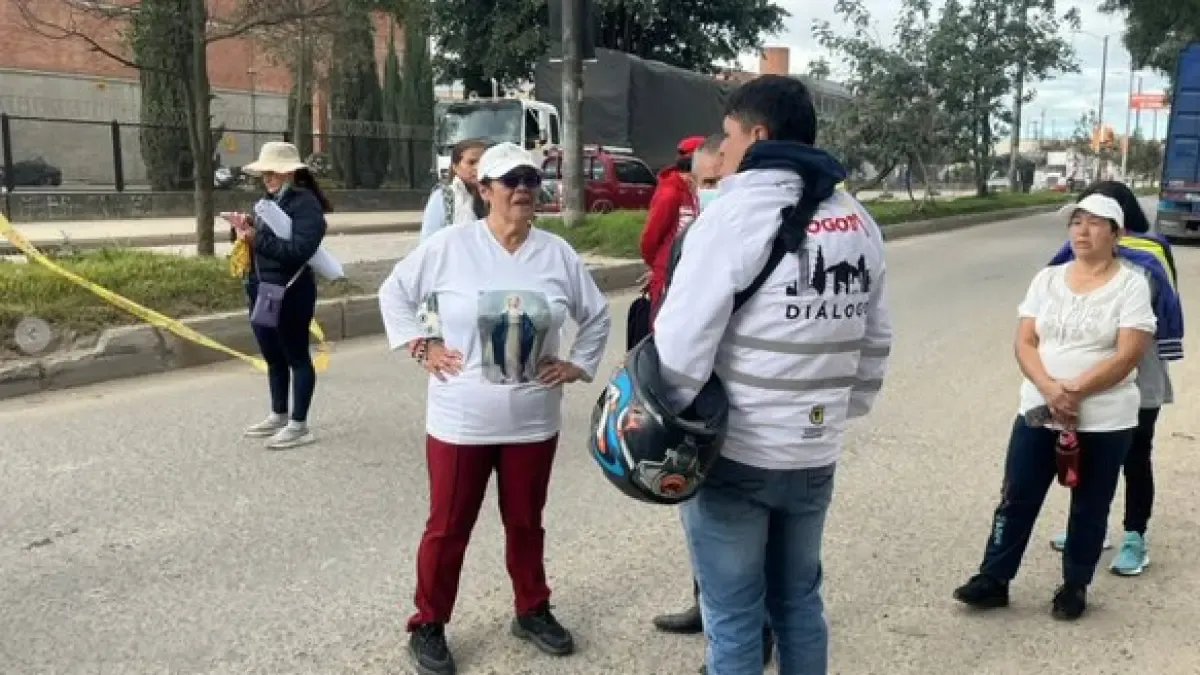 Movilidad Bogotá Hoy 15 de Julio | Manifestacia Intermitente en la Carrera 123 Con Calle 14, Sentido Norte