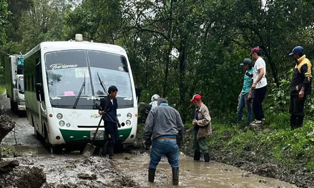 Diez Veredas Rurales de la Calera Incomunicadas Por Lluvias y Olvido Institucional