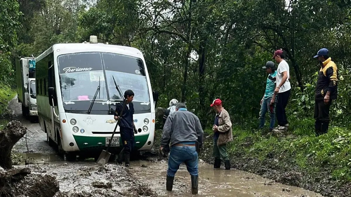 Diez Veredas Rurales de la Calera Incomunicadas Por Lluvias y Olvido Institucional