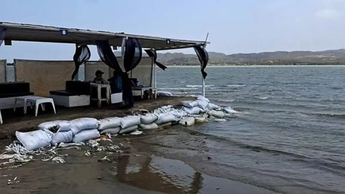 Costales de Arena PlásTICOS AGRAVAN CONTAMINACIÓN EN Costas del Caribe, Revela Estudio Liderado Por Universidad del Atlánnico