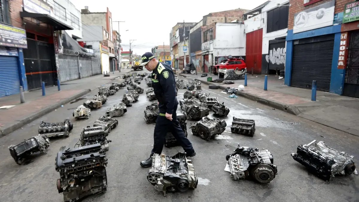 así operan las bandas detrás de la Comercializació de Motores y autopartes hurtadas