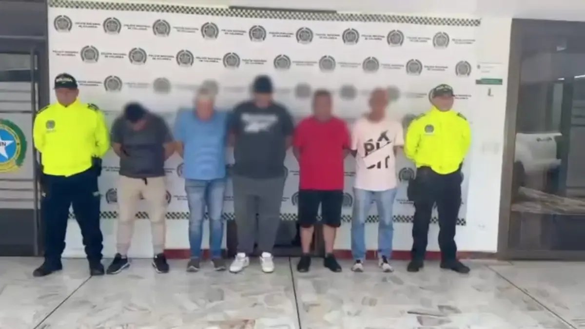 Cinco Capturados los Productía y Distribuía