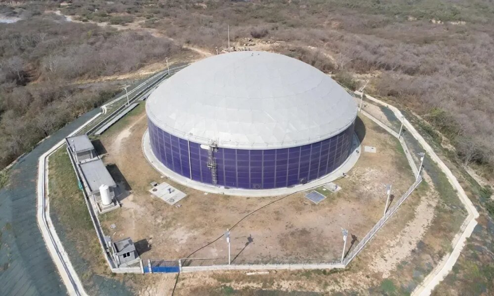 Triple A Limpia El Tanque de Agua Más Grande de Latinoamérica: Barrios de Barranquilla
