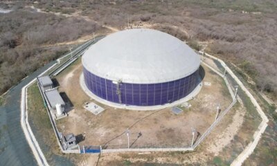 Triple A Limpia El Tanque de Agua Más Grande de Latinoamérica: Barrios de Barranquilla