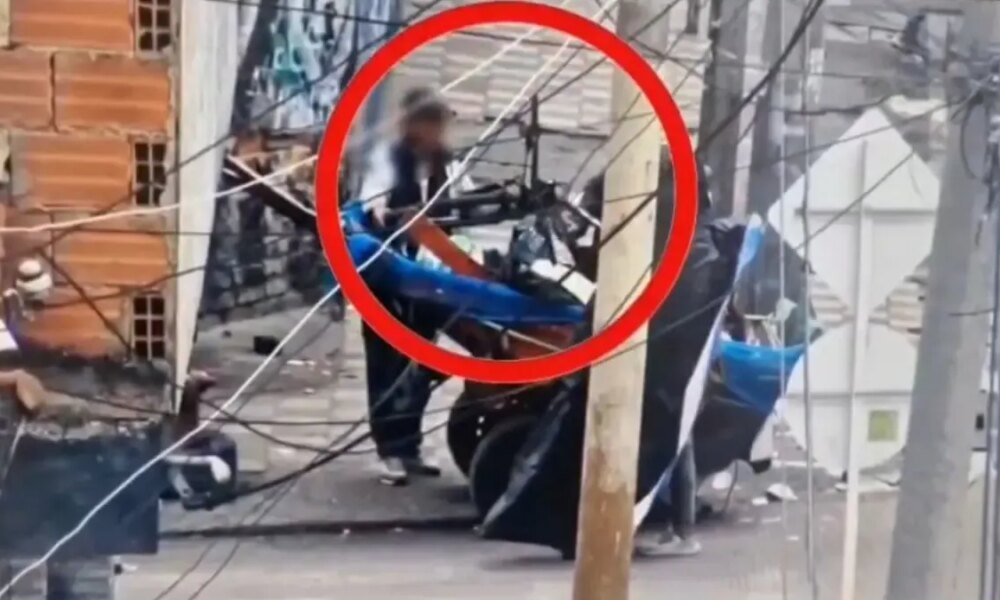 CAPTURADO HARBRE CON ARMA DE FUEGO ESCONDIDA EN UNA CARRETA DE RECICLAJE EN BARRIOS UNI