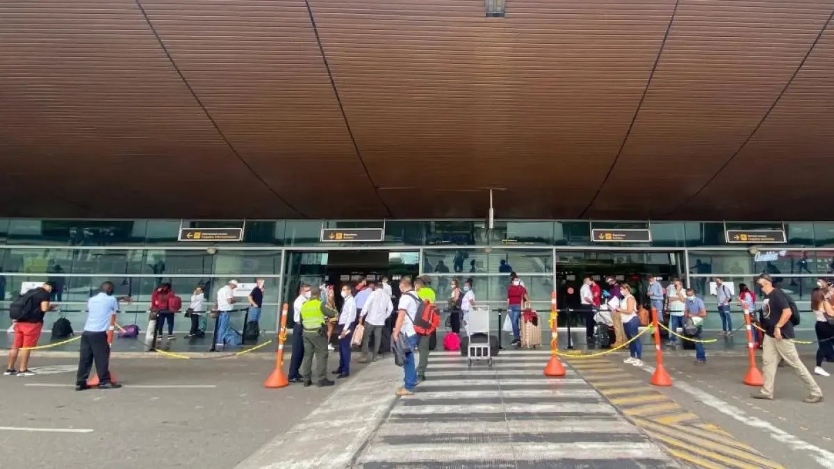 Aeropuerto Rafael Núñez Con Operaciones Cancelaciones: Mal TIempo en Cartagena