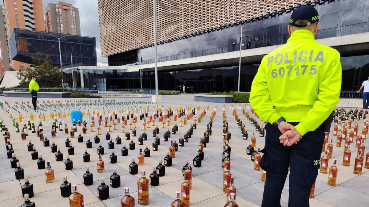 CAE RED QUE VENDIA LICOR ADULTERADO EN PELUQUERÍAS Y CENTROS ESTÍTICOS DE LOS Mártires