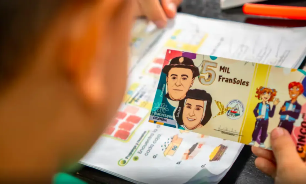 En Soledad, Estudiantes Crean El 'Fransol': una hermana pedagógica que está revolucionando la educación financiera desde la infancia