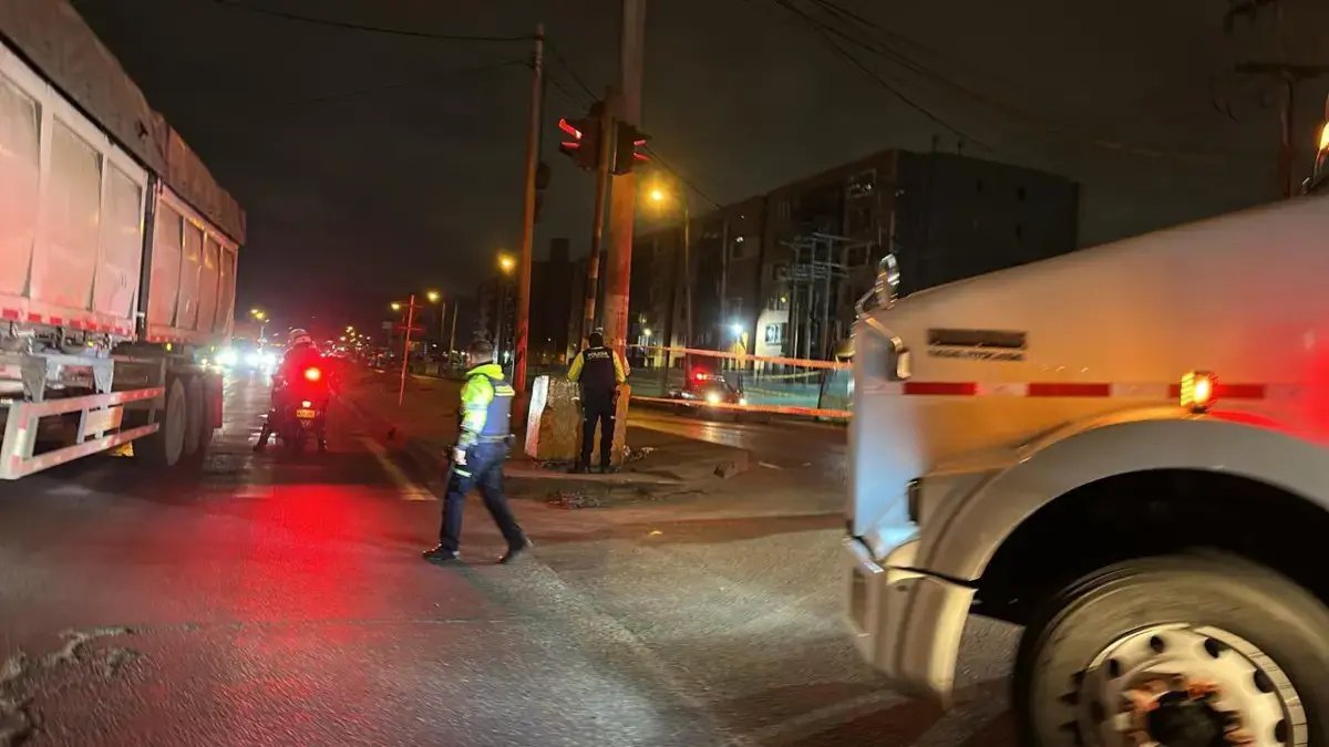 Autopista Sur Amanece Cerrada en Ambos Sentidos Tras Registraria Una Fuga de Gas en Soacha; este se sabe