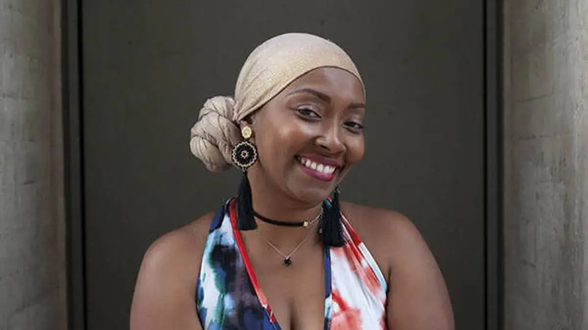 Tributo A Quien Fue Doccente en una escalera y Hoy es Maestra de Conocimento Ancestral Con Reconocimiente Internacional