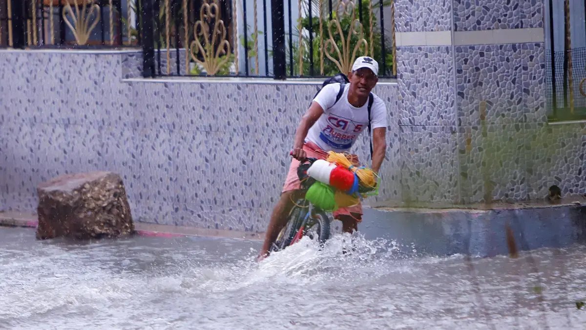SE Levanta alerta por Onda Tropical Al99 en el Caribe, Aunque Persiste Vigilancia Sobre Lluvias, Oleaje y Riesgos de Ciclones en la Región