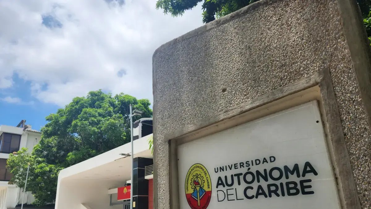 Buscan Convertir en Pública la Universidad Autónoma del Caribe: Proyecto de Ley Será Presentado en Septiembre